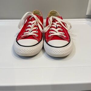 Converse Chuck Taylor All Star Low Red Canvas Sneakers Women’s 8 Men’s 6